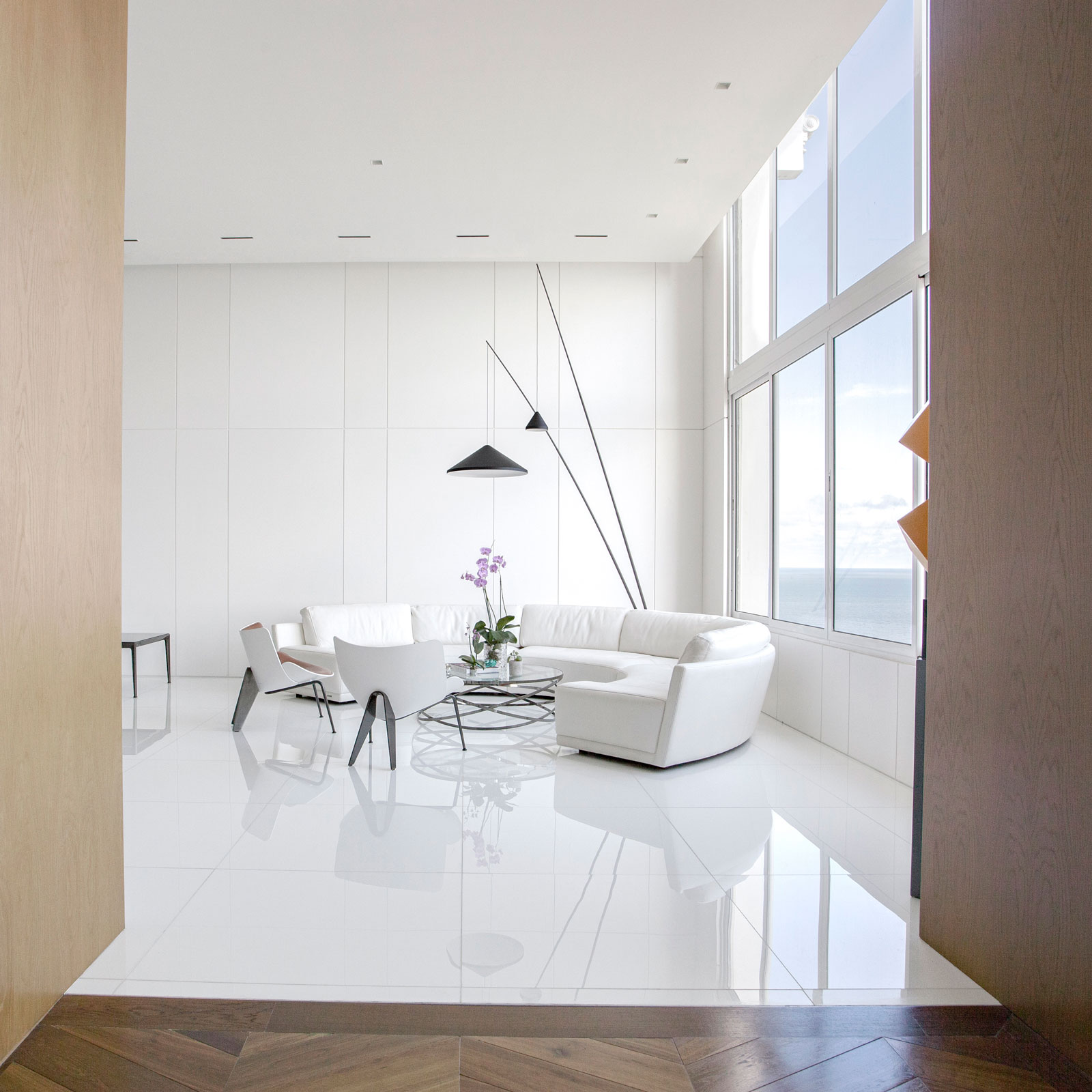 Vibia The Edit - A Contemporary Panama City Apartment - North