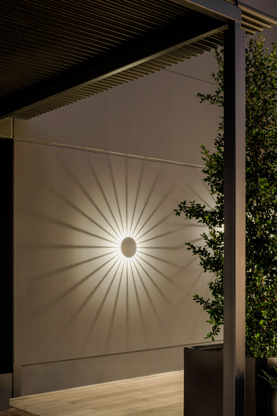 Vibia The Edit - Wall Art Exterior Illumination - Meridiano